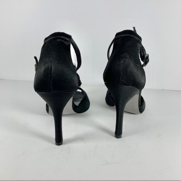 Steve Madden Black Satin T-Strap Peep Toe Heel - Picture 6 of 8